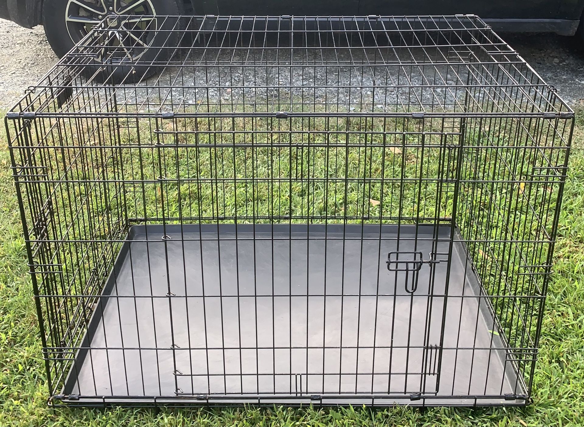 Xl dog cage(i have hundreds of items check everything here just click cmy profile photo 