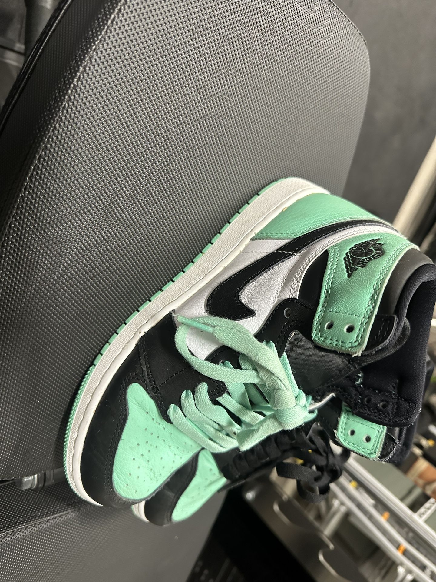 Nike - Jordan 1’s Youth