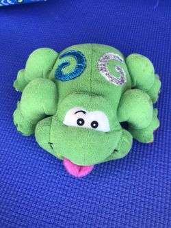 Silly vibrating frog infant toy