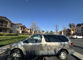 2001 Toyota Sienna