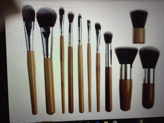 Bamboo makeup brush set