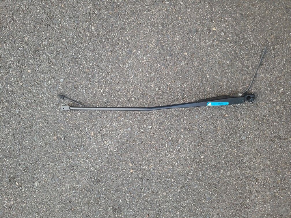 Mohawk Windsheild Wiper Blade Arm with Washer Fluid Lines New