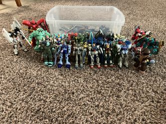 Gundam figures