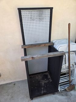 small tool bench on casters