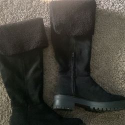 Flat Boots - Size 7.5