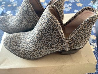 Lucky Brand Baley 2 Bootie 8.5
