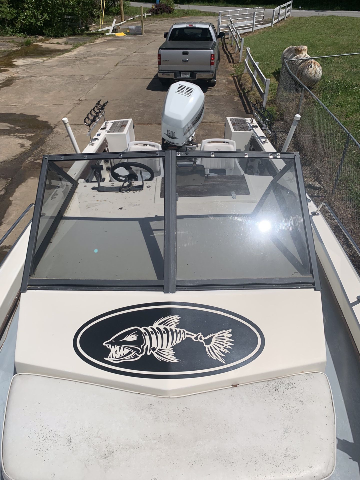1987 cuddy cabin. Great striper boat comes with lorance fish finder 18