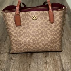 Coach Tote And Matching Wallet 