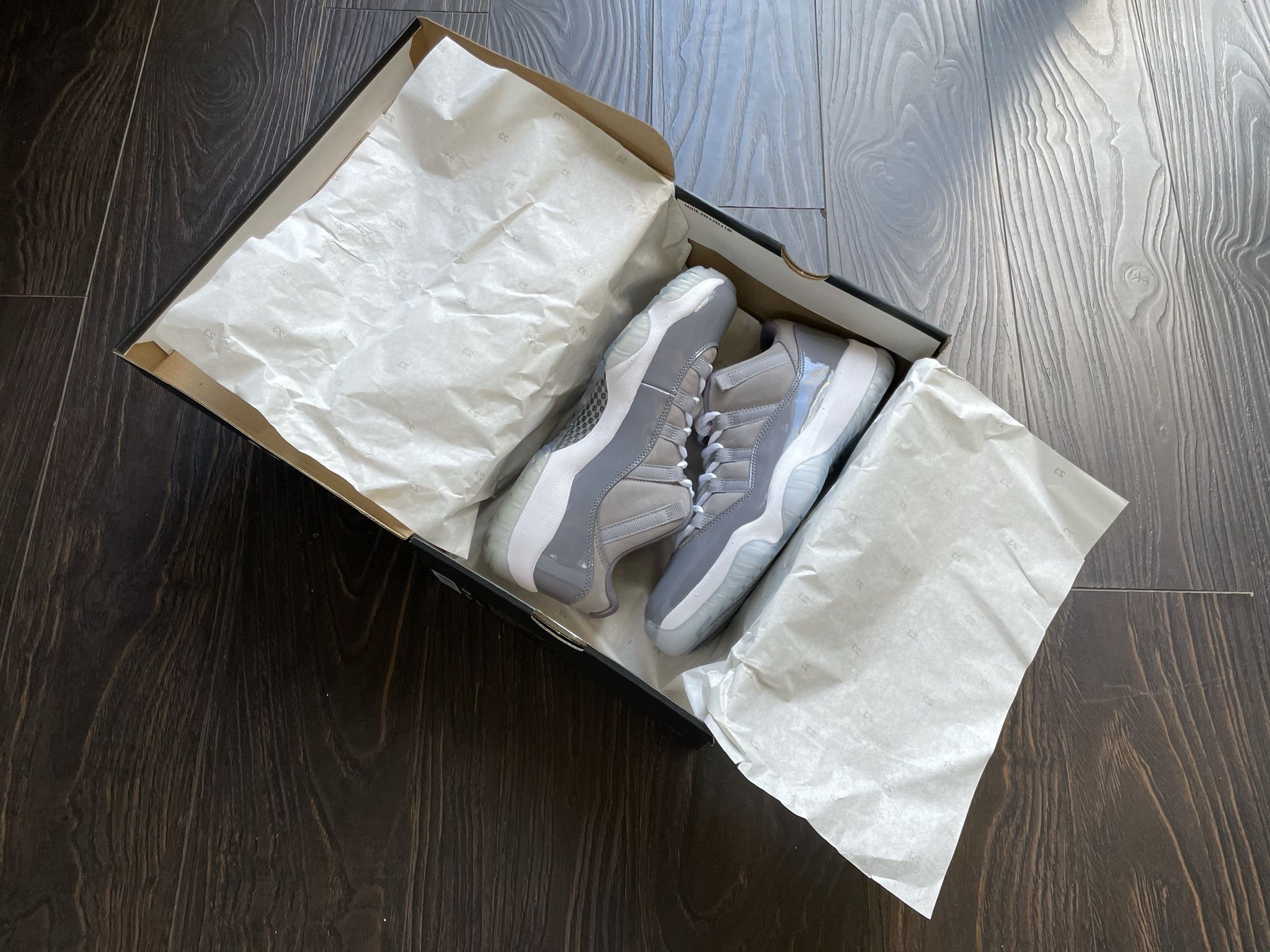 Nike Air Jordan 11 XI Low Retro Cool Grey White Size 9 Men's Shoe 528895-003 B