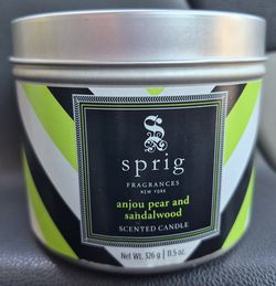 NEW Nest New York Sprig Fragrances Candle Anjou Pear & Sandalwood 11.5oz