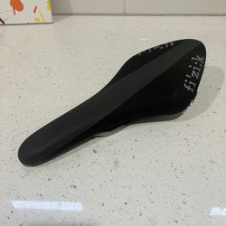 fizik carbon fiber road bike saddle seat