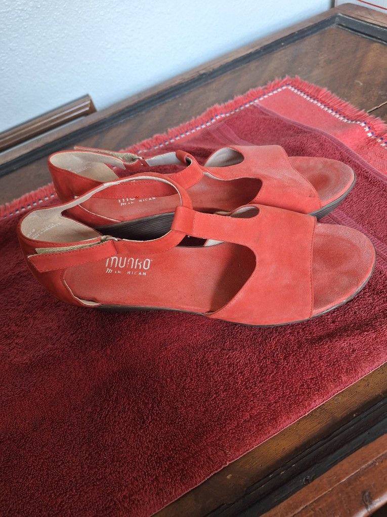 Munro Shoes In Size 12 Medium, Gently Used. Made In U.S.A.