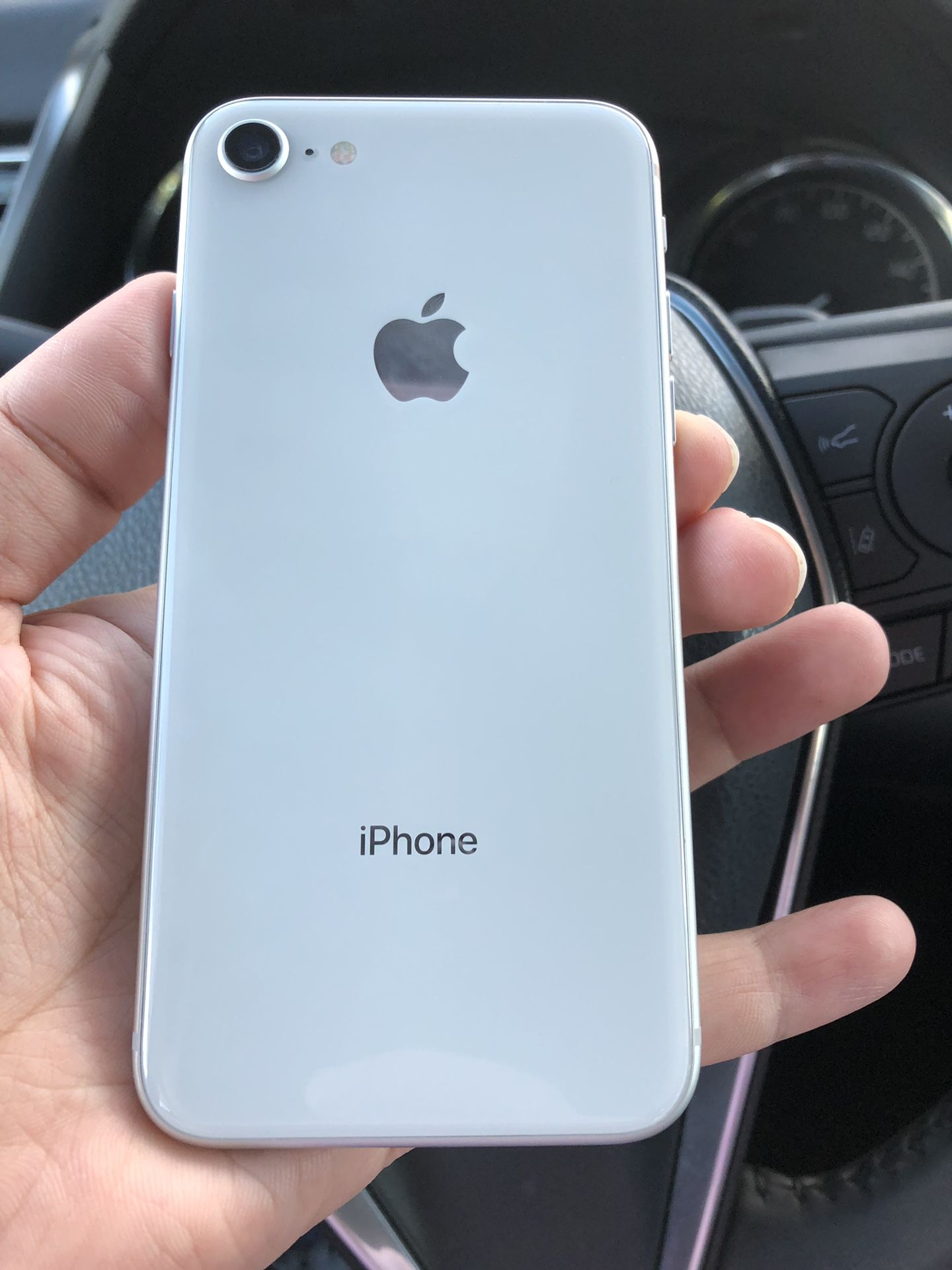 iPhone 8 64 GB unlocked like new