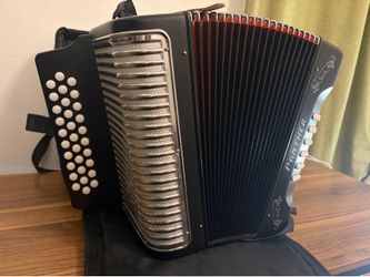 Hohner Panther Accordion/ Acordeón , GCF (Sol)