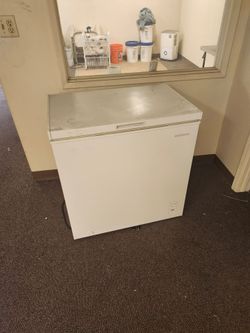 Chest freezer