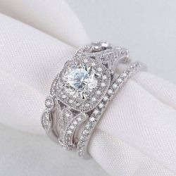 Gorgeous WOMAN'S wedding engagement promises ring size 8.0