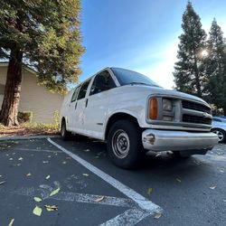 2002 Chevrolet Express Cargo