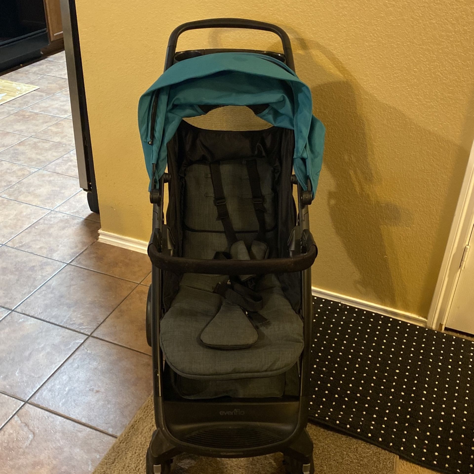 Even gol Baby Stroller Compact Comfy