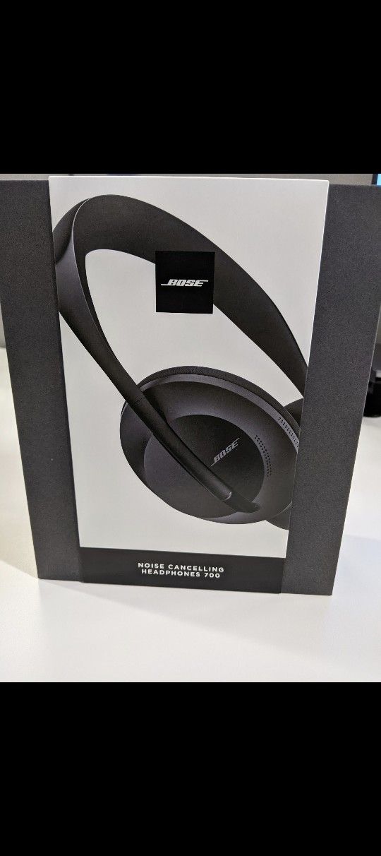 Bose 700 Noise Cancelling Headphones