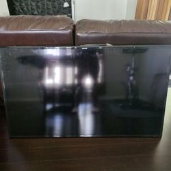 60 Inches SAMSUNG TV