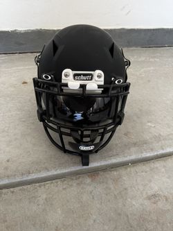 VENGEANCE PRO LTD FOOTBALL HELMET