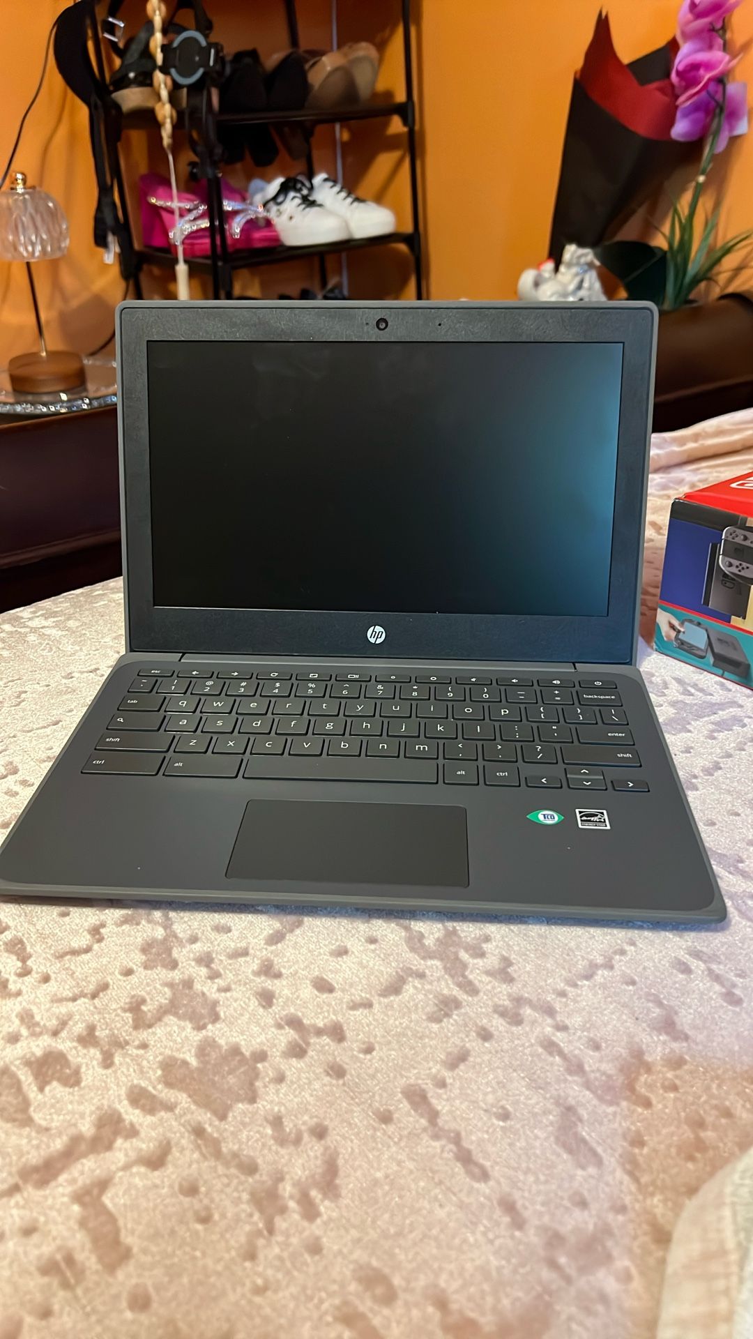 Chomebook Hp Computer New With The Charger Without Box