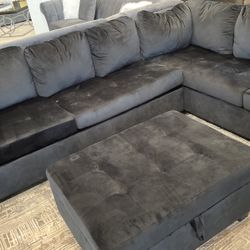 Sectional With Ottoman 