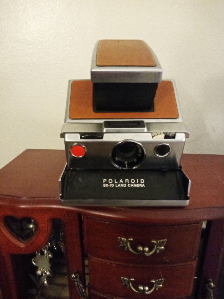 Polaroid SX-70 Land Camera