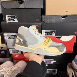 Nike Air Trainer 1 SP Travis Scott Grey Haze size 10.5 VNDS