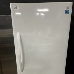 upright freezer 