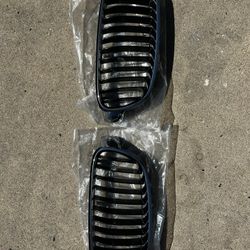 OEM BMW f30 2012 328i front grille