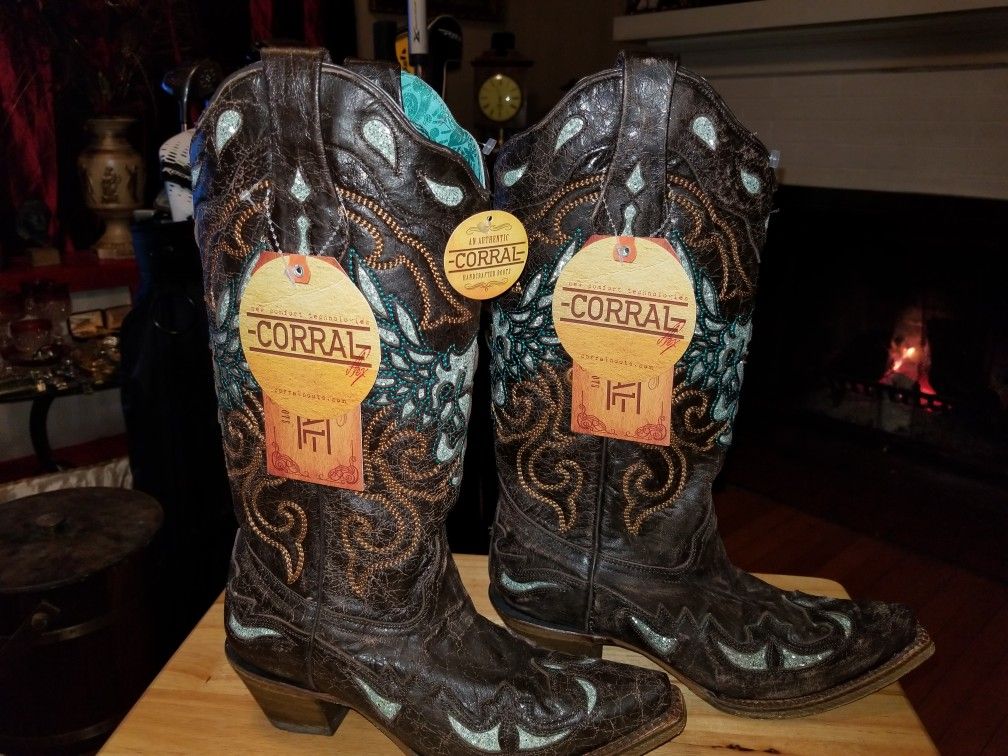 Corral cowboy boots size 7