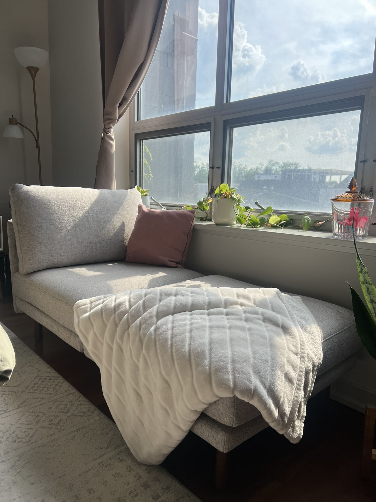 Burrow Couch Day Bed