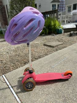 Scooter and helmet