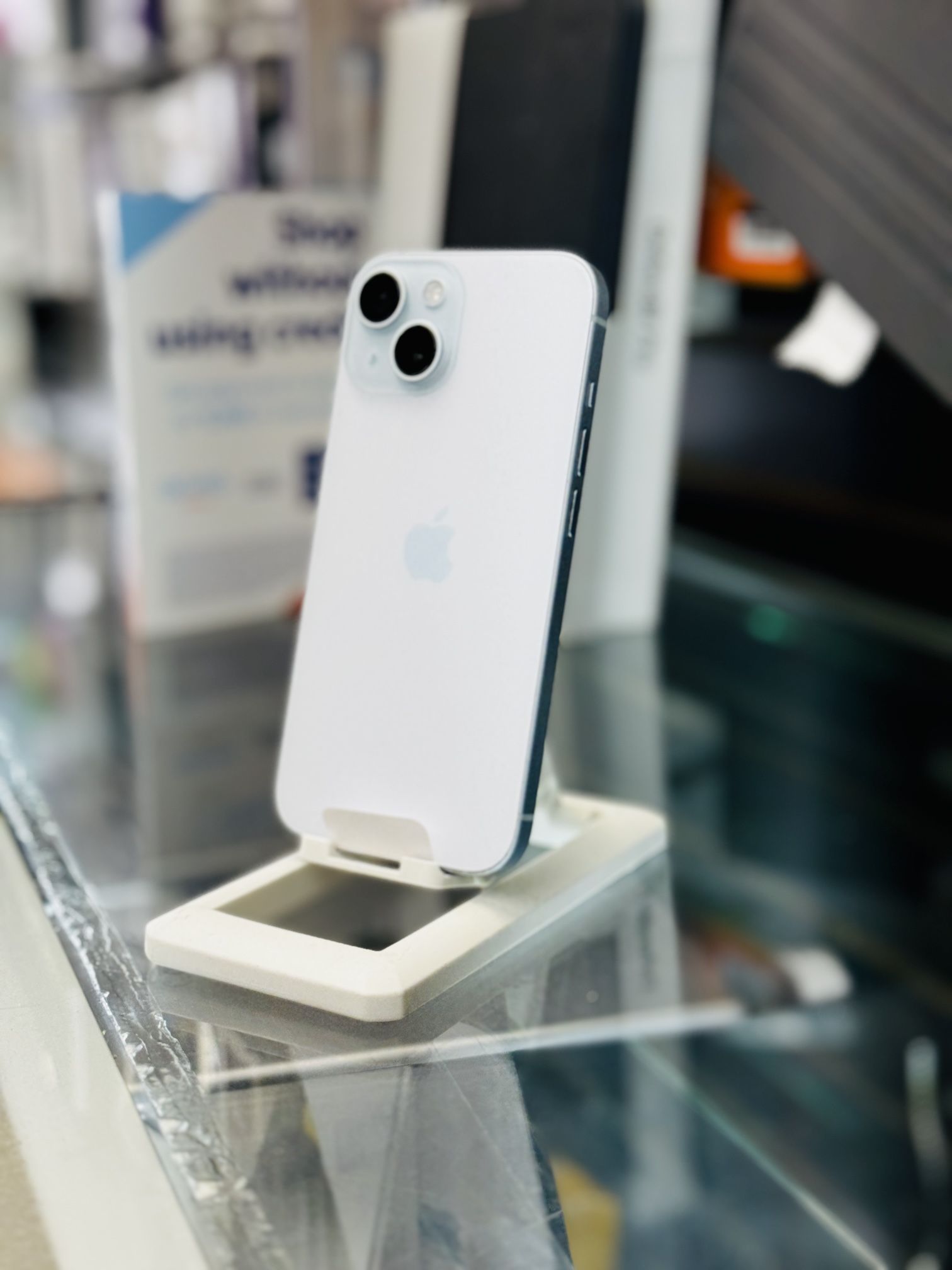 iPhone 15 (Factory Unlocked)