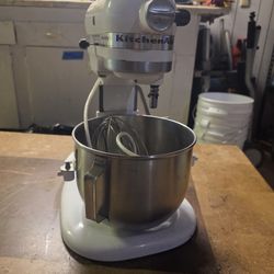 Kitchen Aid Mixer