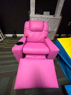 kids lounger with cup holder