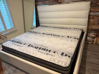 NEW MATTRESS KING SIZE PILLOW TOP WITH BOX SPRING