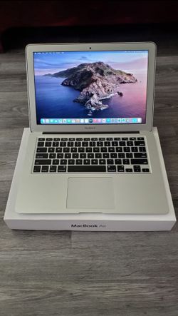 Macbook Air 2017 (13-inch, with Microsoft Office And Final Cut Pro)