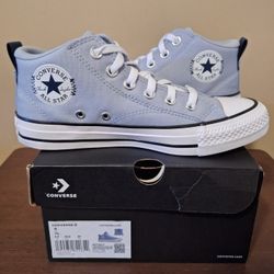 Converse Mid Size 6Y / Fits 7.5 Womens