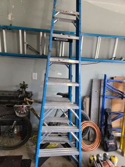 Werner Fiberglass Step Ladder