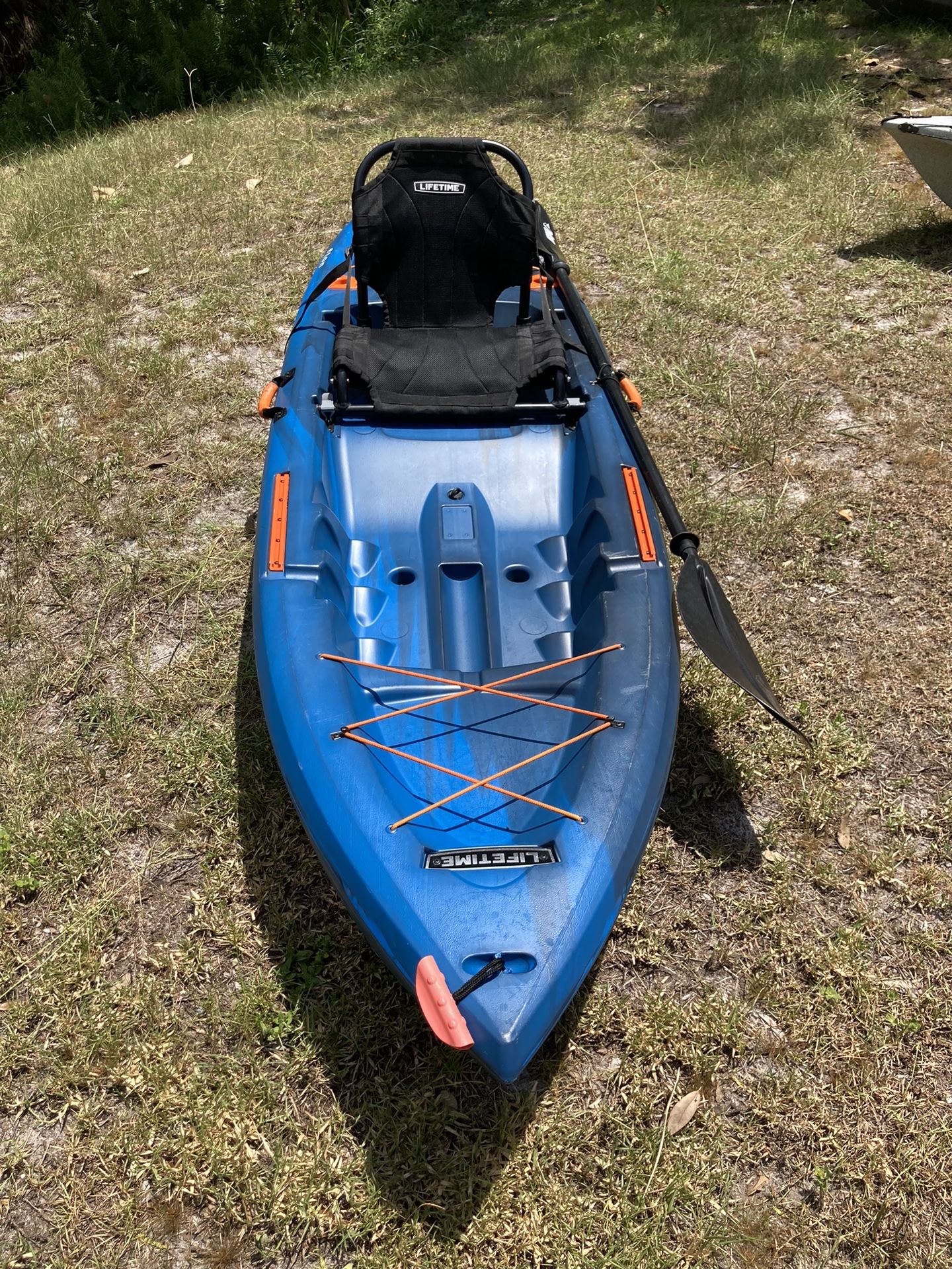 Lifetime Teton Fishing Kayak With with seat and paddle
