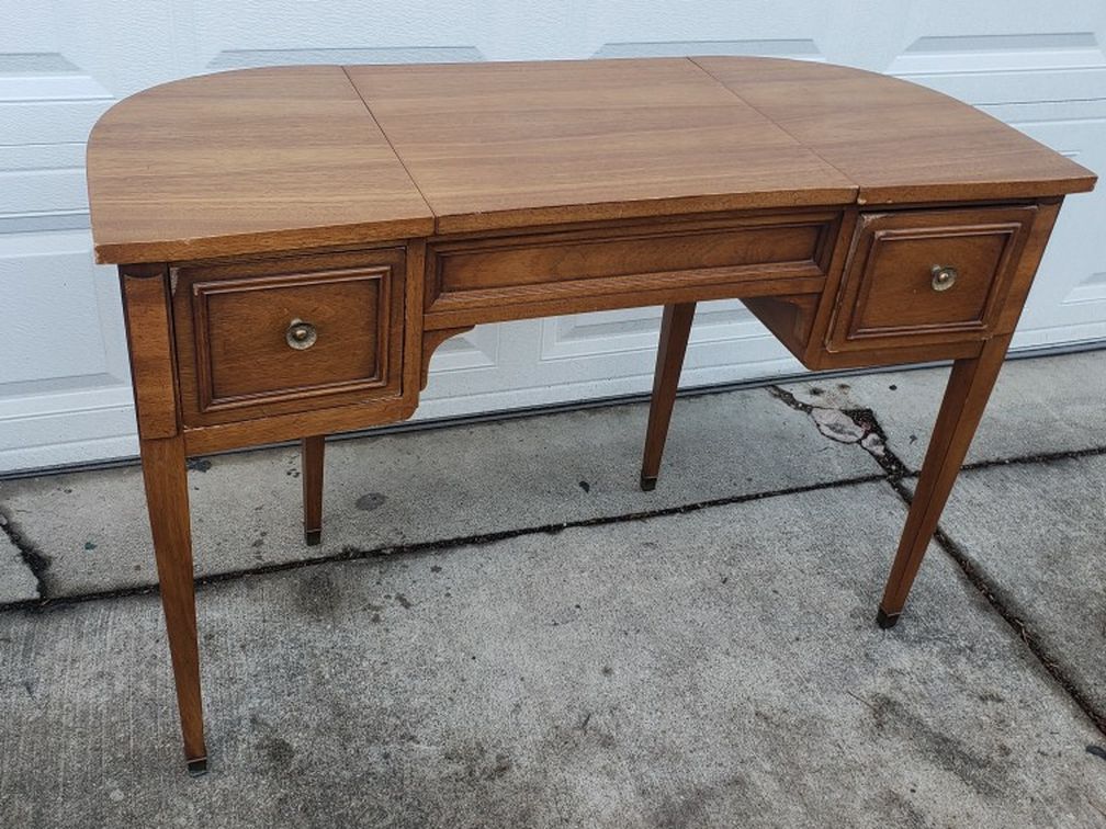 Drexel Mid-century Vintage Vanity