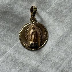 Gold Marry Pendant 