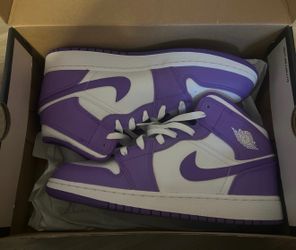 7Y Jordan 1s