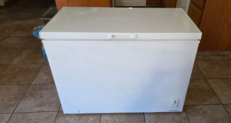 Amana Chest Freezer