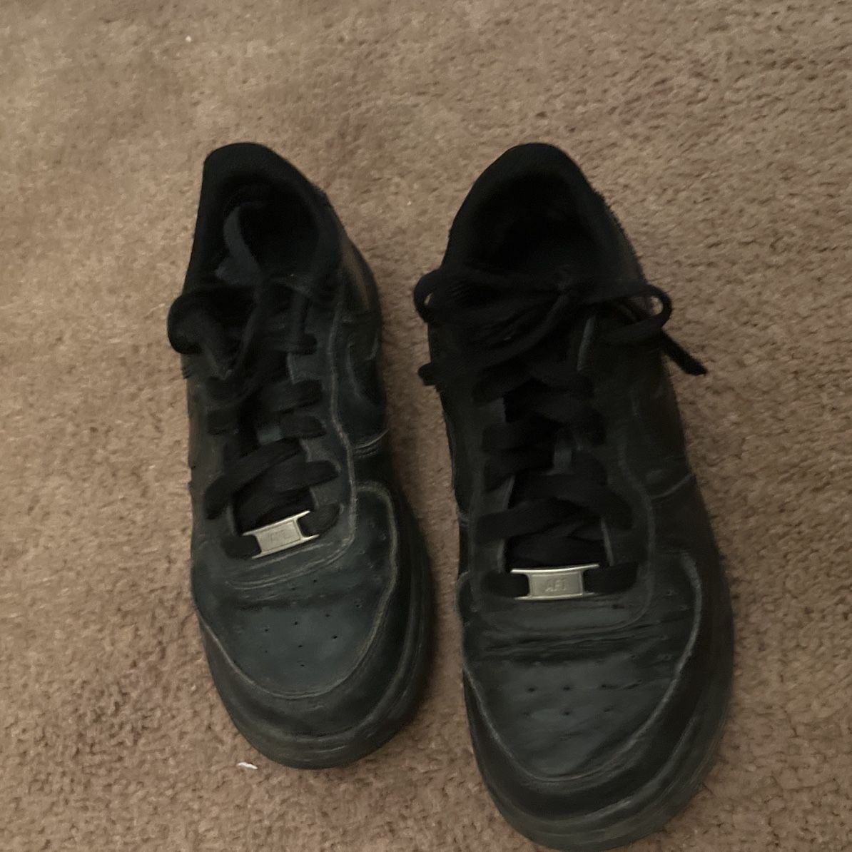 Beat up air force 1s hotsell