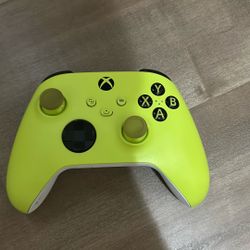 Green Xbox One Controller 