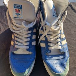 Tennis Shoes Size 17