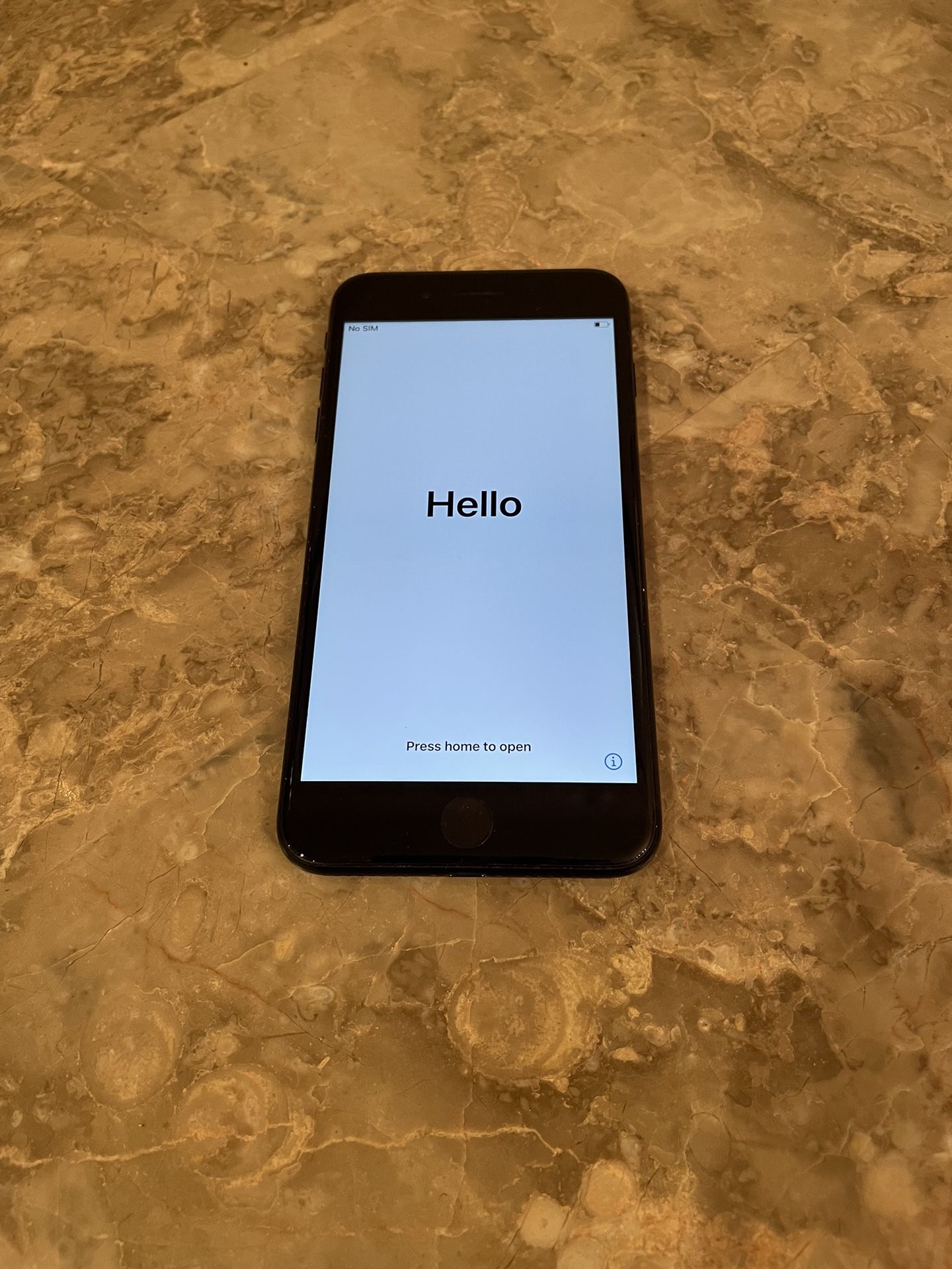 Unlocked Apple iPhone 7 Plus - Space Grey - 32GB